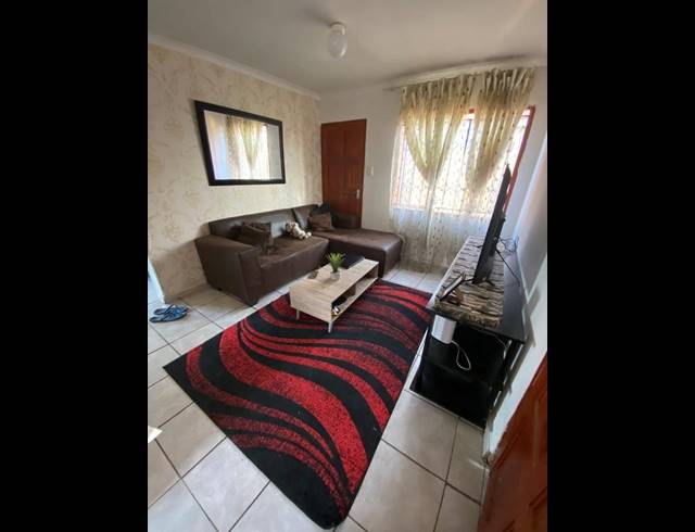 2 BEDROOM HOUSE FOR SALE IN KATLEHONG SOUTH
